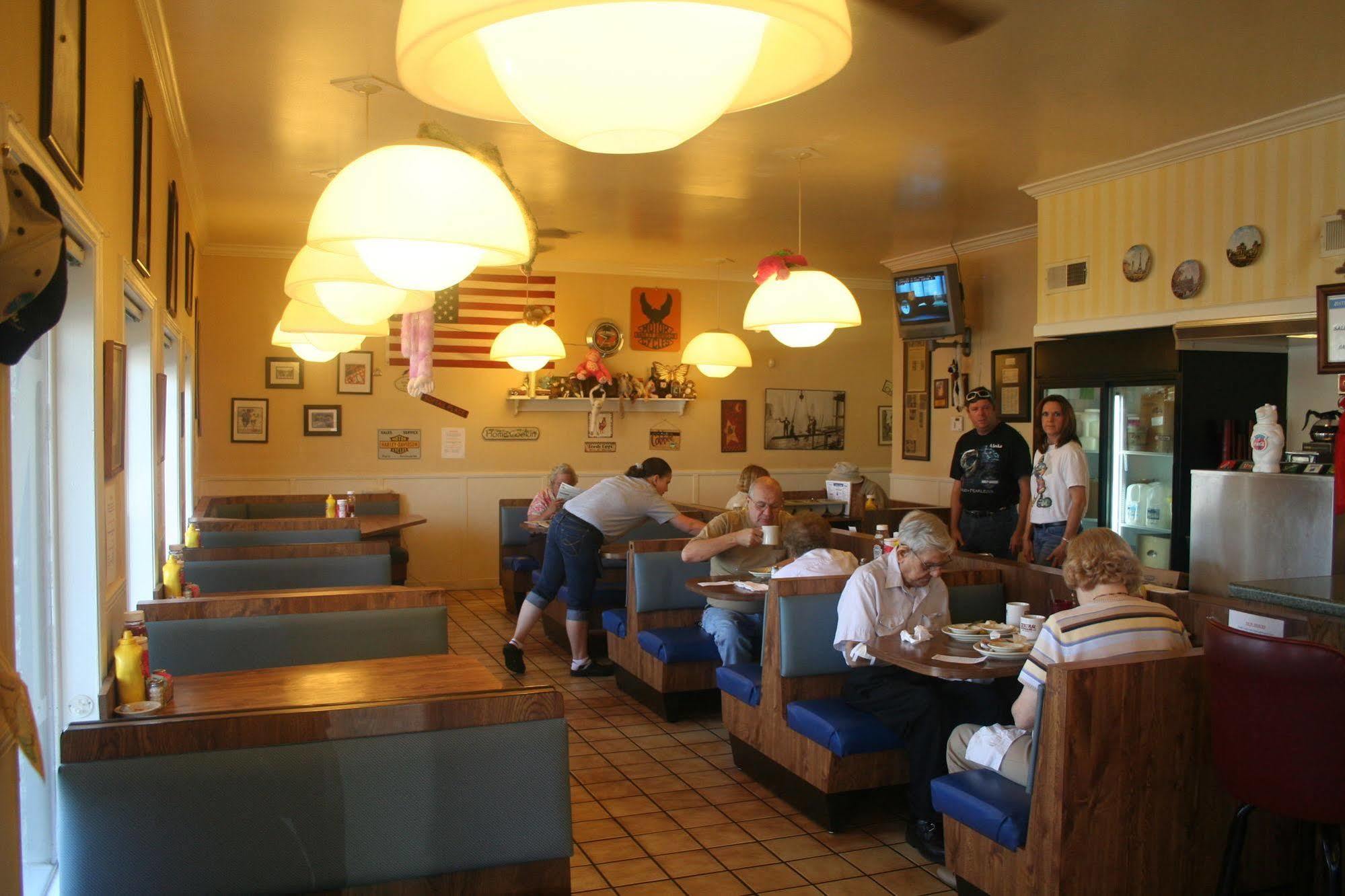 King'S Inn Huntsville Εξωτερικό φωτογραφία