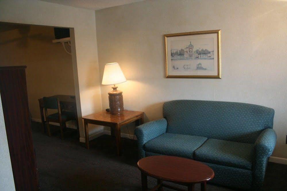 King'S Inn Huntsville Εξωτερικό φωτογραφία